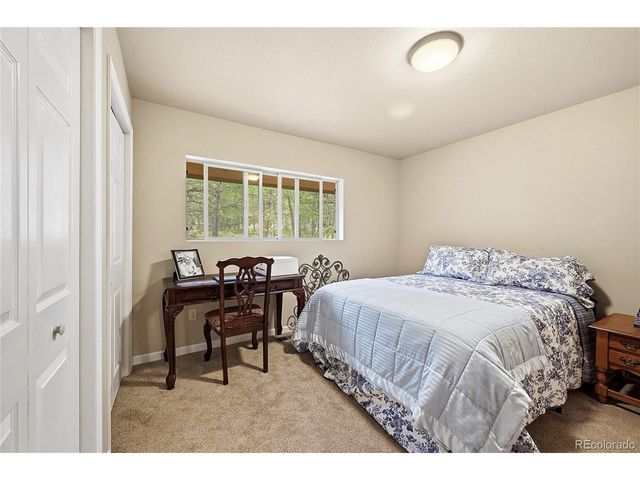 372 Cherokee Rd, Lyons, CO 80540