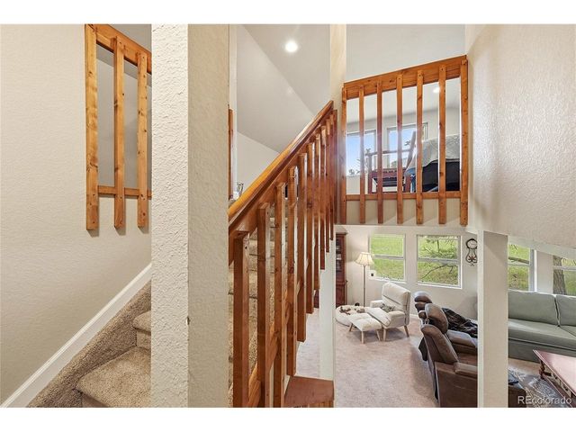 372 Cherokee Rd, Lyons, CO 80540