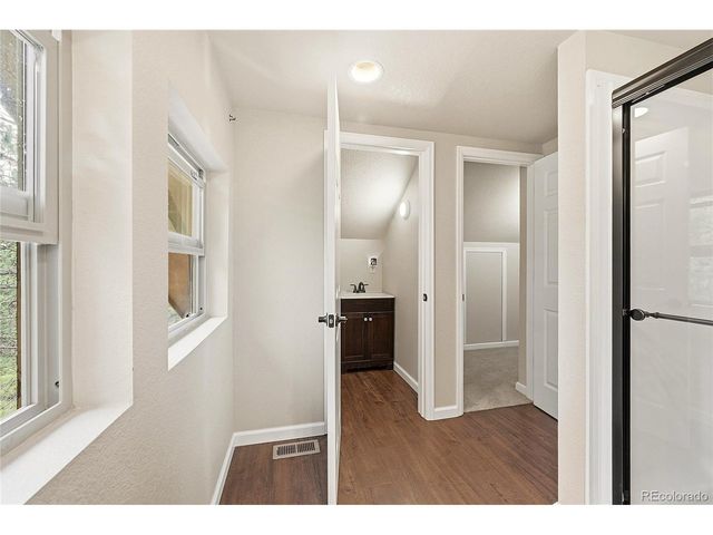 372 Cherokee Rd, Lyons, CO 80540