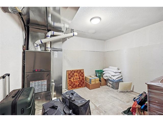 372 Cherokee Rd, Lyons, CO 80540