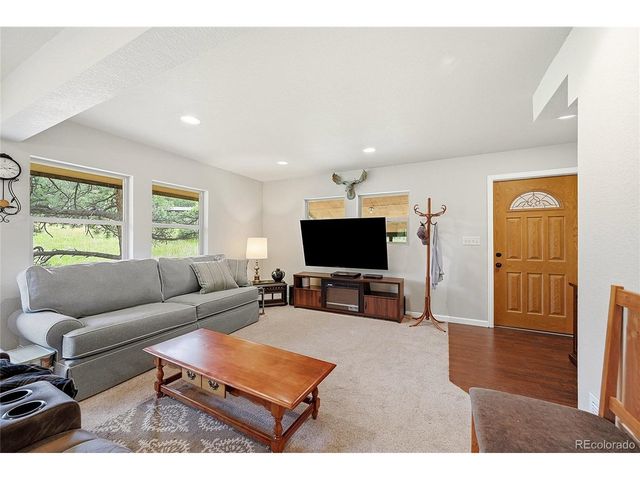 372 Cherokee Rd, Lyons, CO 80540