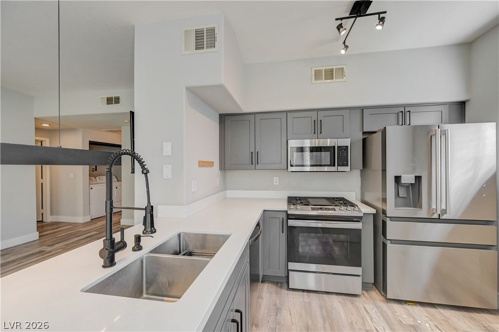 9050 West Warm Springs Road 1091, Las Vegas, NV 89148 — photo 3