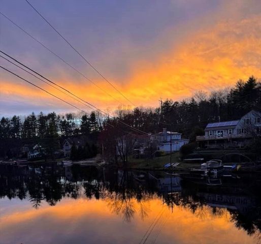 153 Off Pond Street, Dunstable, MA 01827