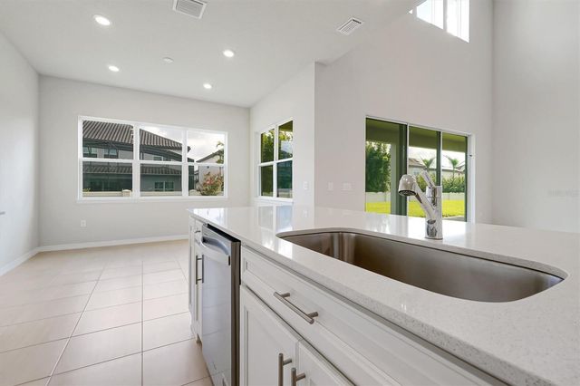 8399 PARK CLIFF WAY, Orlando, FL 32836