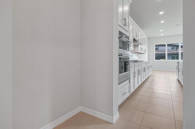8399 PARK CLIFF WAY, Orlando, FL 32836
