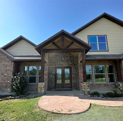 261 Vickie Lane, Gunter, TX 75058
