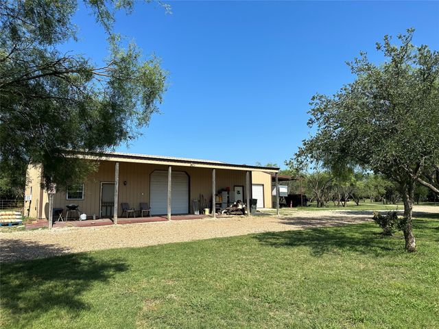 261 Vickie Lane, Gunter, TX 75058