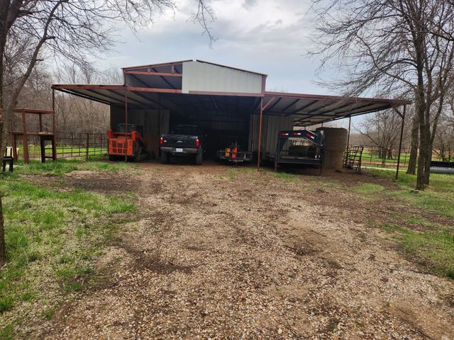 261 Vickie Lane, Gunter, TX 75058