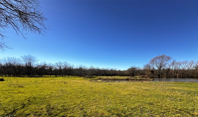 261 Vickie Lane, Gunter, TX 75058