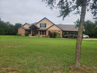 261 Vickie Lane, Gunter, TX 75058