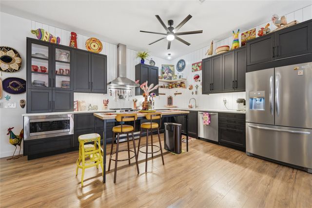 540 Hickory Creek Road, Bellville, TX 77418