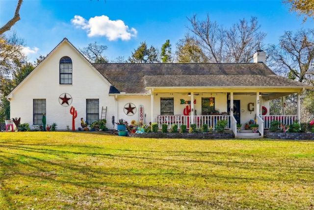 540 Hickory Creek Road, Bellville, TX 77418