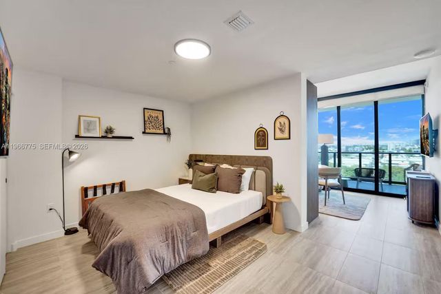 580 72nd Street 705, Miami Beach, FL 33141