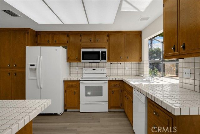 11196 Rogers Street, Riverside, CA 92505