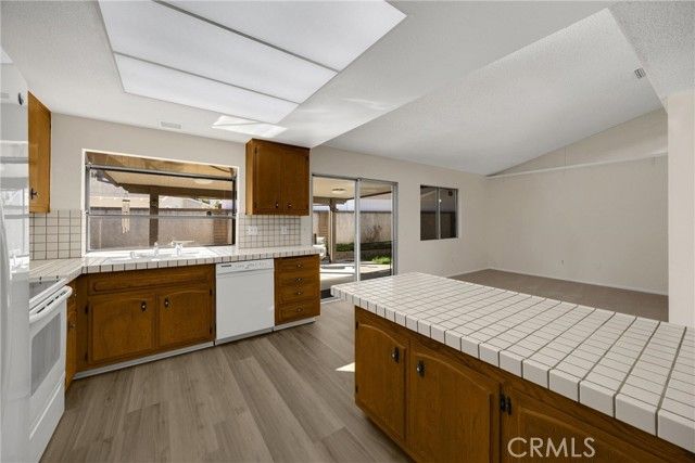 11196 Rogers Street, Riverside, CA 92505