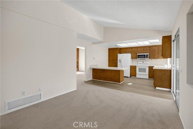 11196 Rogers Street, Riverside, CA 92505