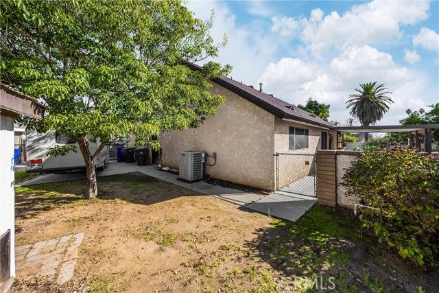 11196 Rogers Street, Riverside, CA 92505