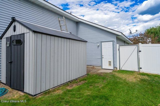 2806 W Blueberry CIR, Hayden, ID 83835