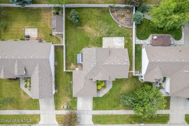 2806 W Blueberry CIR, Hayden, ID 83835