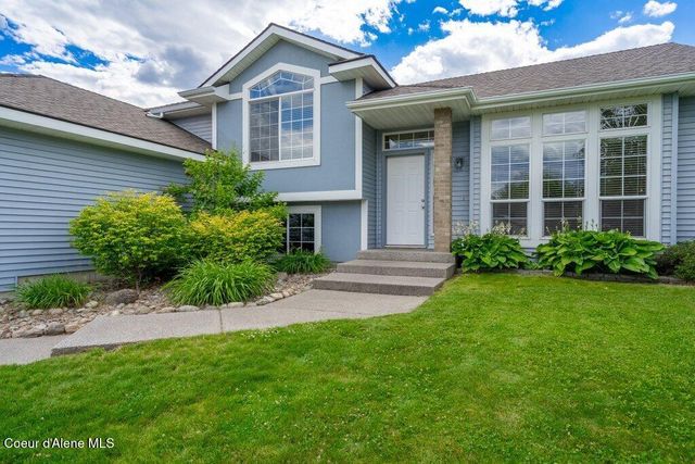 2806 W Blueberry CIR, Hayden, ID 83835