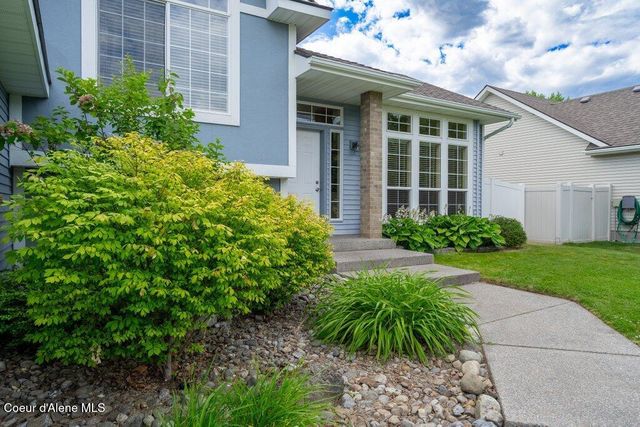 2806 W Blueberry CIR, Hayden, ID 83835