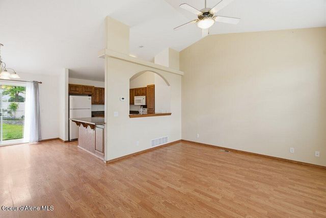 2806 W Blueberry CIR, Hayden, ID 83835