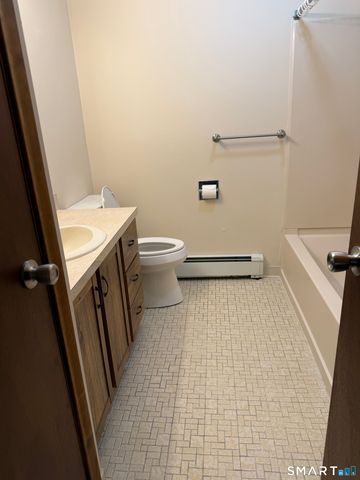 13 Park Place A2, Naugatuck, CT 06770