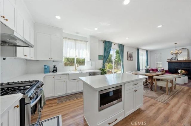 565 Alderbery Lane, Pomona, CA 91767