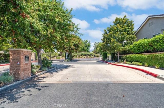 565 Alderbery Lane, Pomona, CA 91767