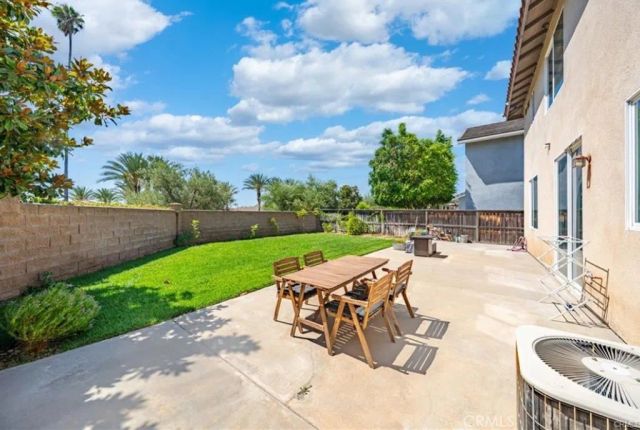 565 Alderbery Lane, Pomona, CA 91767