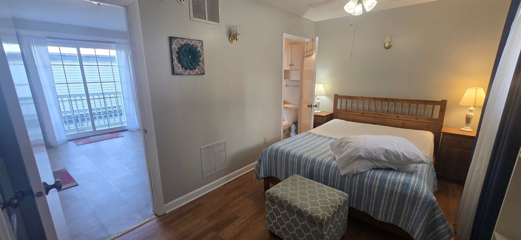Image 1 of property listing at 12 G St Apt 43, Hampton, NH 03842