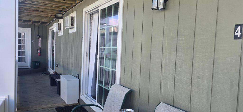 Image 9 of property listing at 12 G St Apt 43, Hampton, NH 03842