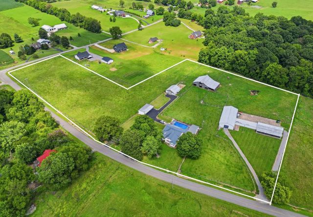 9803 Burgess Gower Rd, Cedar Hill, TN 37032