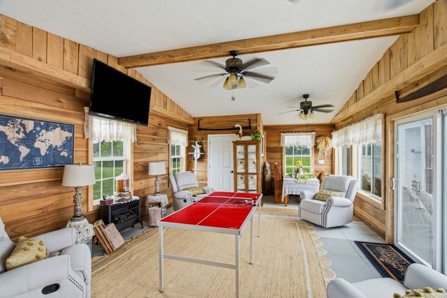 9803 Burgess Gower Rd, Cedar Hill, TN 37032
