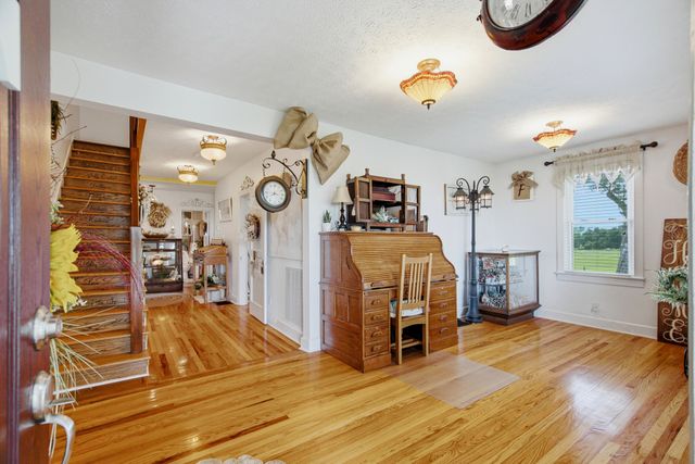 9803 Burgess Gower Rd, Cedar Hill, TN 37032