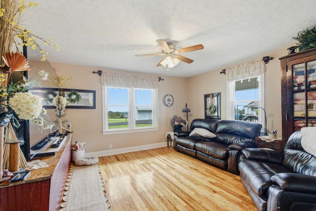 9803 Burgess Gower Rd, Cedar Hill, TN 37032