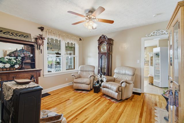 9803 Burgess Gower Rd, Cedar Hill, TN 37032