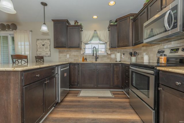 3800 Aberdeen Court, Evansville, IN 47725