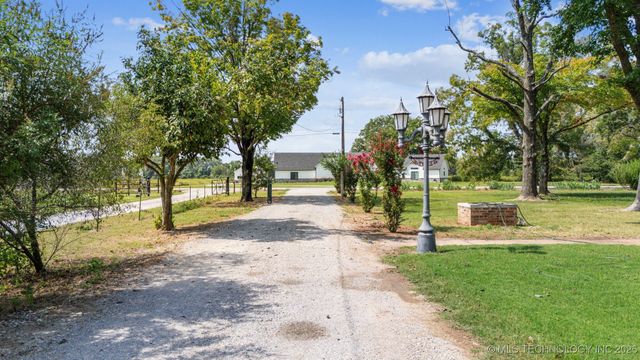 15353 S 193rd East Avenue, Broken Arrow, OK 74014