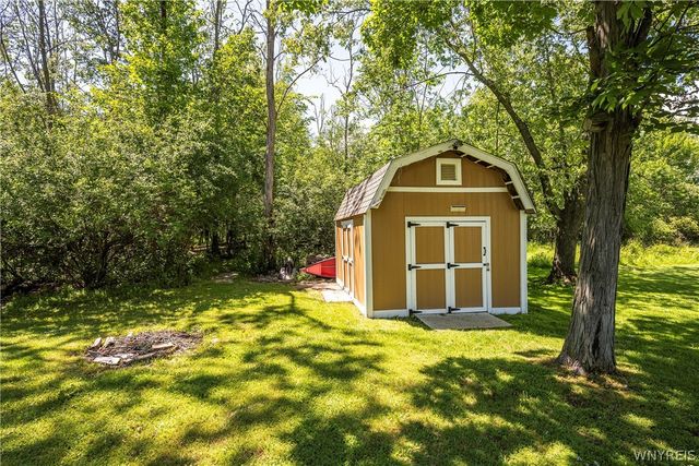 4368 Chisholm, Hamburg, NY 14075