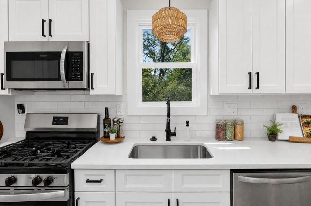 2958 Shady Lane, Ann Arbor, MI 48104