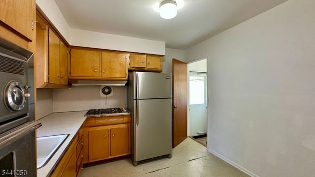 24 Valley View Rd, Hillside Twp., NJ 07205