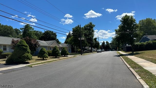 24 Valley View Rd, Hillside Twp., NJ 07205
