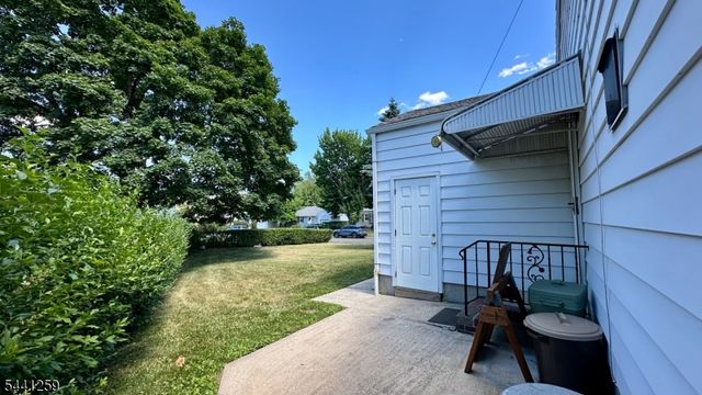24 Valley View Rd, Hillside Twp., NJ 07205