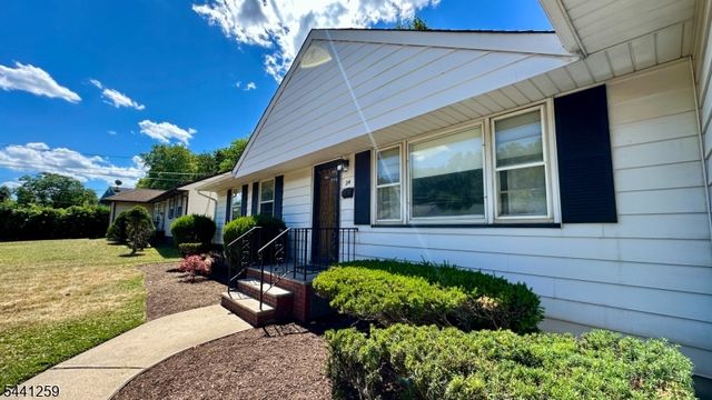 24 Valley View Rd, Hillside Twp., NJ 07205