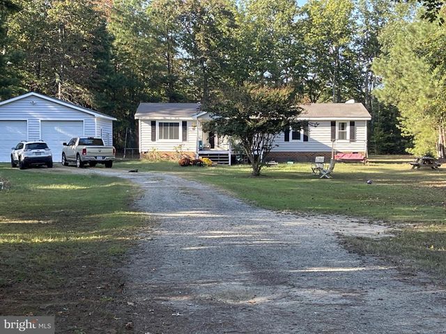 653 BLACKBEARD POND, Hague, VA 22469