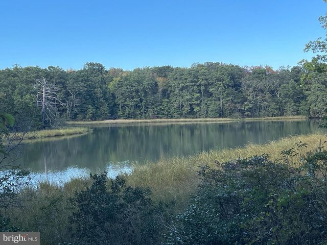 653 BLACKBEARD POND, Hague, VA 22469