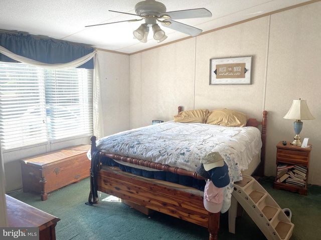 653 BLACKBEARD POND, Hague, VA 22469