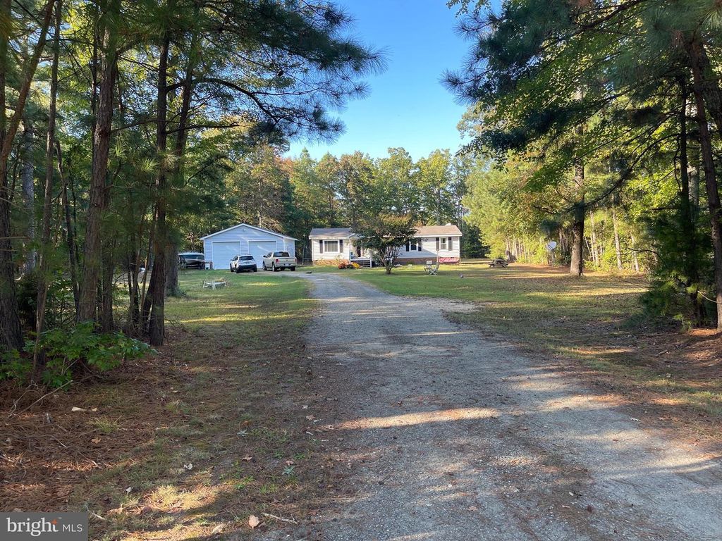 653 BLACKBEARD POND, Hague, VA 22469