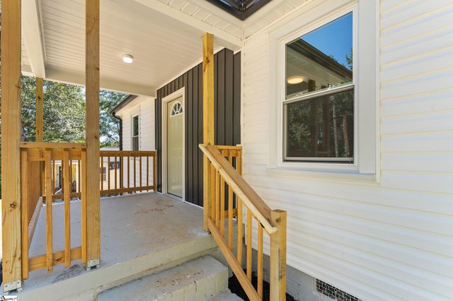202 Loop Street, Greenville, SC 29609